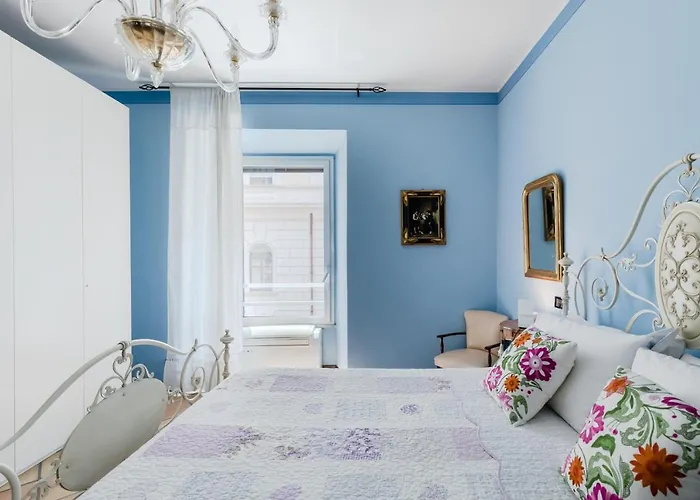 Classic Near The Colosseum ローマ